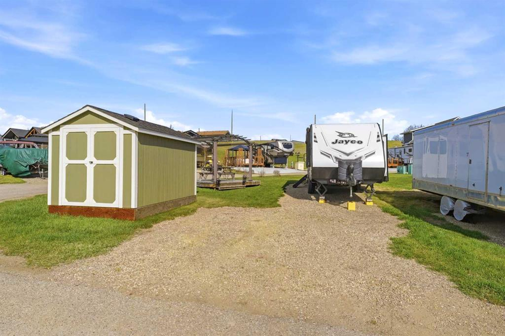 6074-25054 South Pine Lake Road, Rural Red Deer County, Alberta, T0M 1R0 (110714260)
