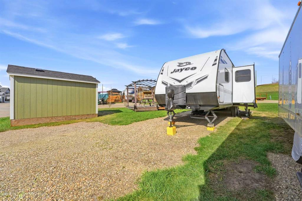 6074-25054 South Pine Lake Road, Rural Red Deer County, Alberta, T0M 1R0 (110714260)