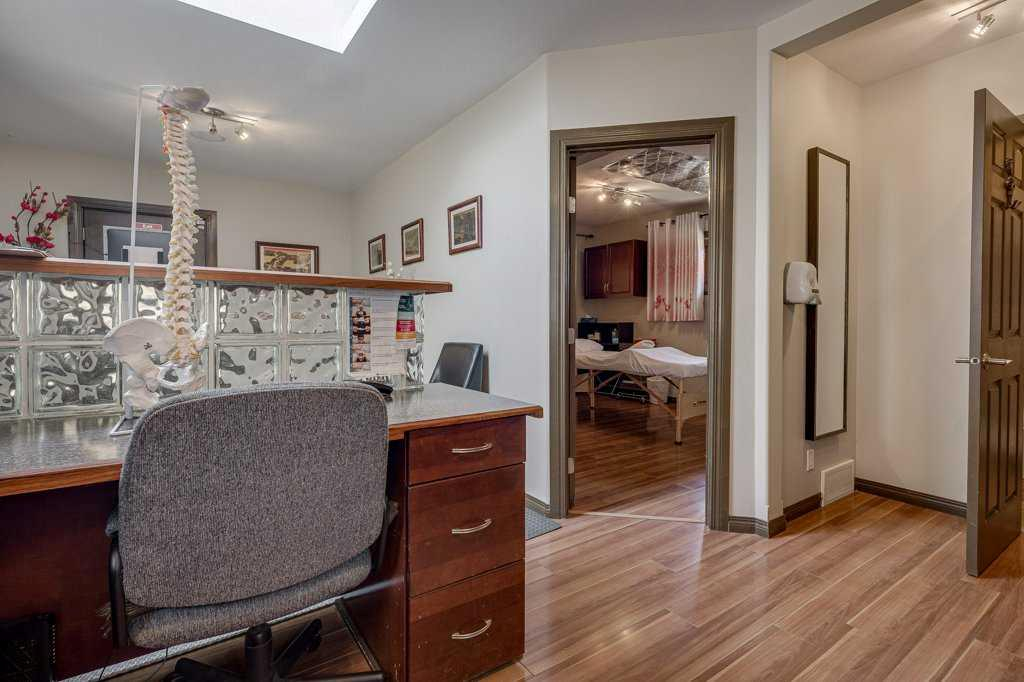 4606 48 Avenue, Red Deer, Alberta, T4N 3S9 (110836413)