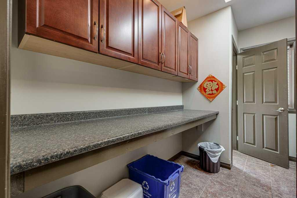 4606 48 Avenue, Red Deer, Alberta, T4N 3S9 (110836413)