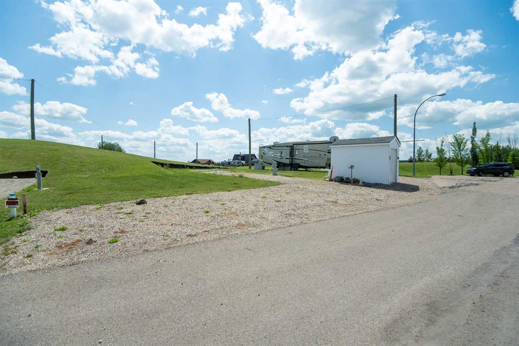 6123-25054 South Pine Lake Road, Rural Red Deer County, Alberta, T0M 1R0 (110857129)