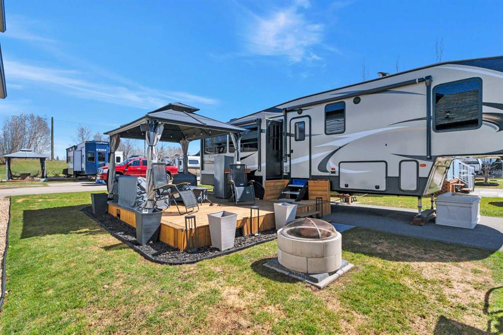 3020-25074 South Pine Lake Road, Rural Red Deer County, Alberta, T0M 1R0 (110989312)