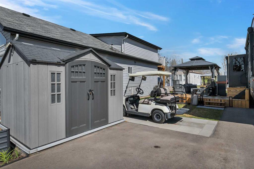 3020-25074 South Pine Lake Road, Rural Red Deer County, Alberta, T0M 1R0 (110989312)