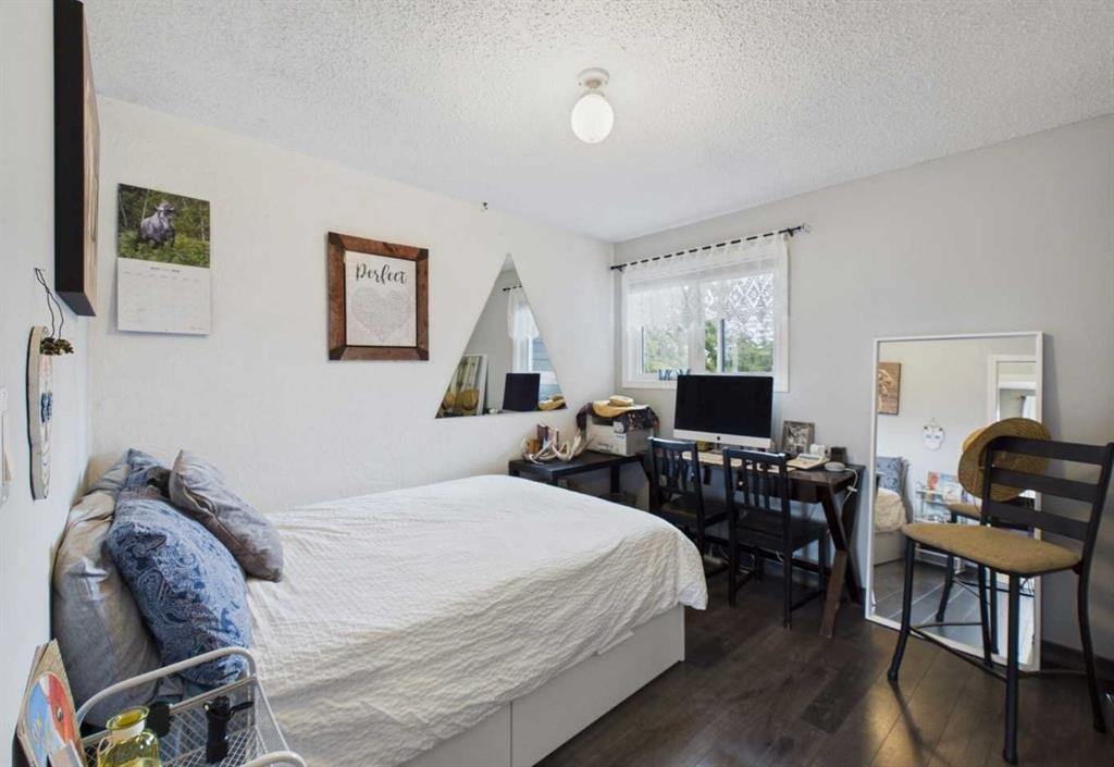 10-2168 587 Highway, Rural Red Deer County, Alberta, T0M 0K0 (111171844)