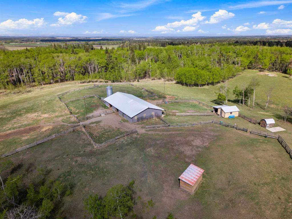 10-2168 587 Highway, Rural Red Deer County, Alberta, T0M 0K0 (111171844)