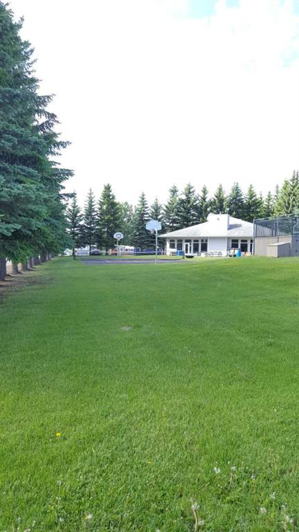 17 Points West Resort, Sylvan Lake, Alberta, T4S 1T3 (111313267)