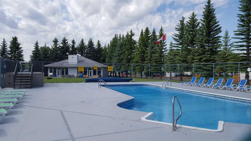 17 Points West Resort, Sylvan Lake, Alberta, T4S 1T3 (111313267)