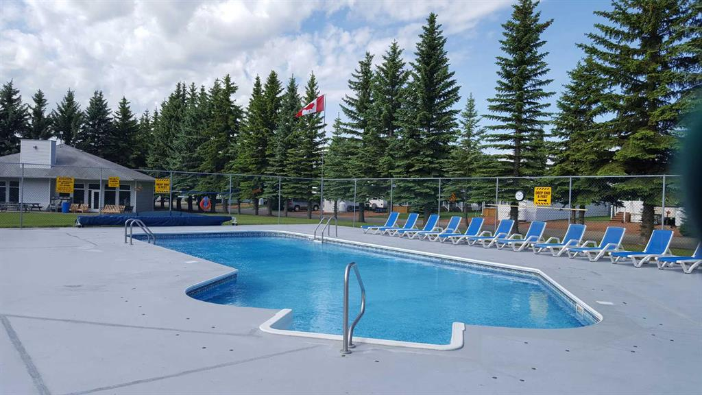 17 Points West Resort, Sylvan Lake, Alberta, T4S 1T3 (111313267)