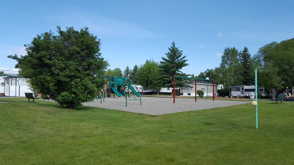 17 Points West Resort, Sylvan Lake, Alberta, T4S 1T3 (111313267)