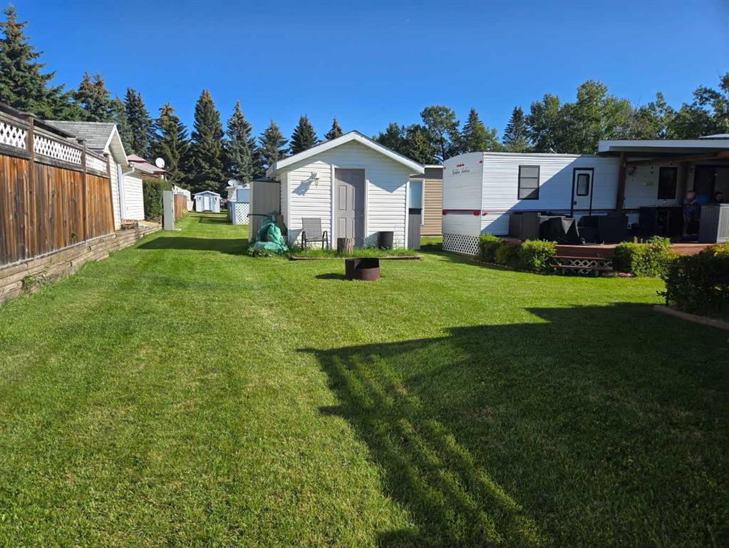 17 Points West Resort, Sylvan Lake, Alberta, T4S 1T3 (111313267)