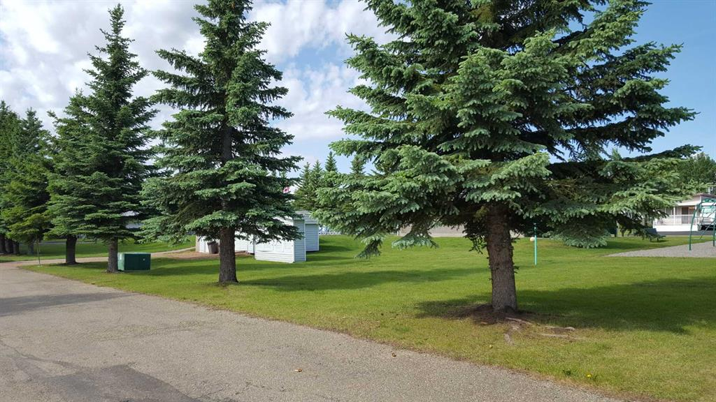 17 Points West Resort, Sylvan Lake, Alberta, T4S 1T3 (111313267)