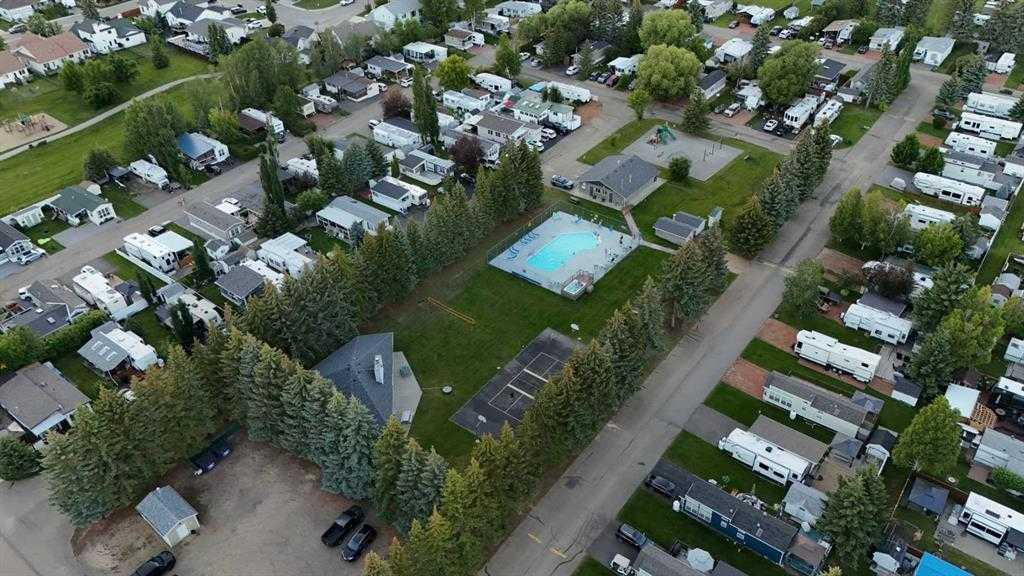 17 Points West Resort, Sylvan Lake, Alberta, T4S 1T3 (111313267)