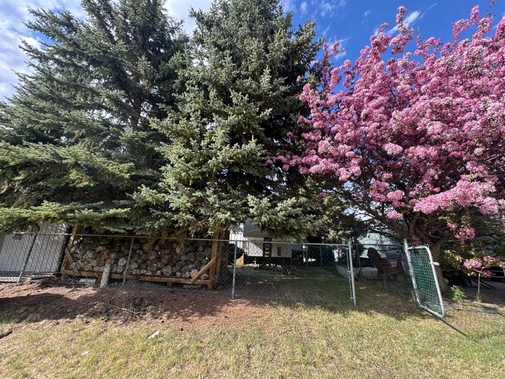 220-2540 Township Road 353, Rural Red Deer County, Alberta, T4G0K6 (111446496)