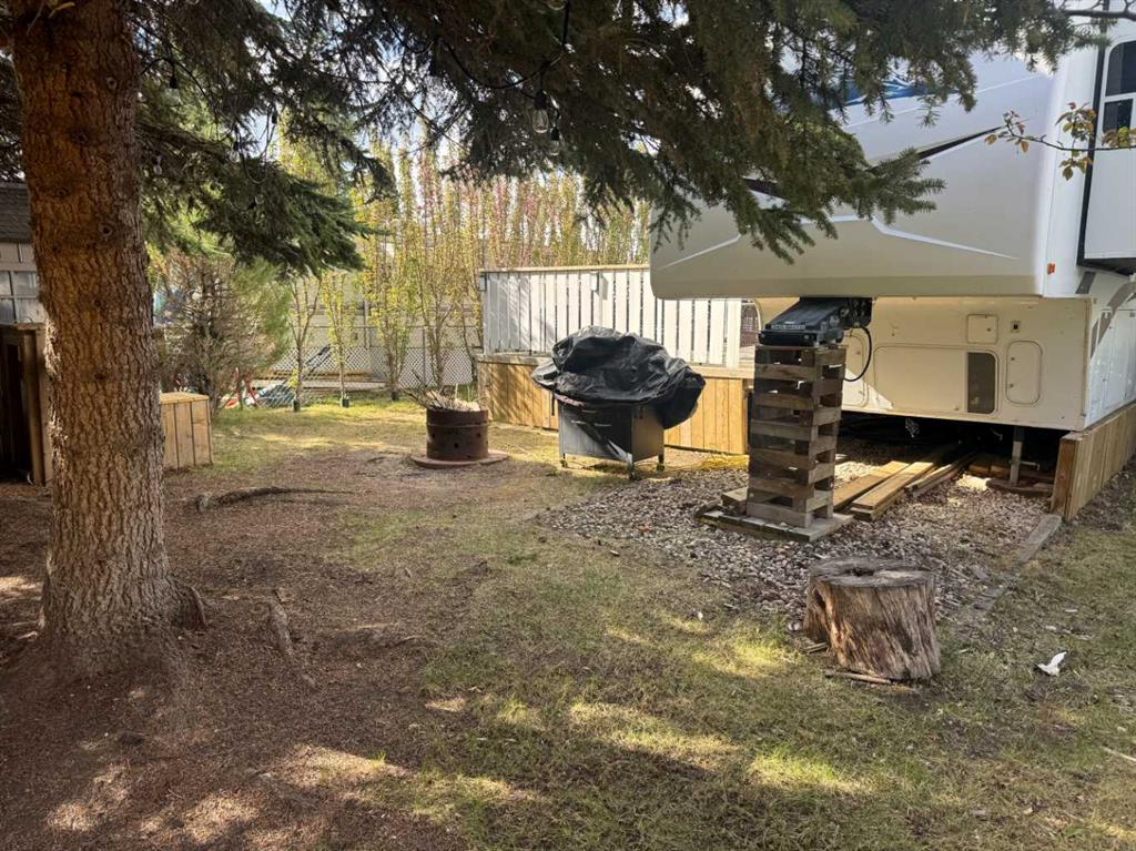220-2540 Township Road 353, Rural Red Deer County, Alberta, T4G0K6 (111446496)