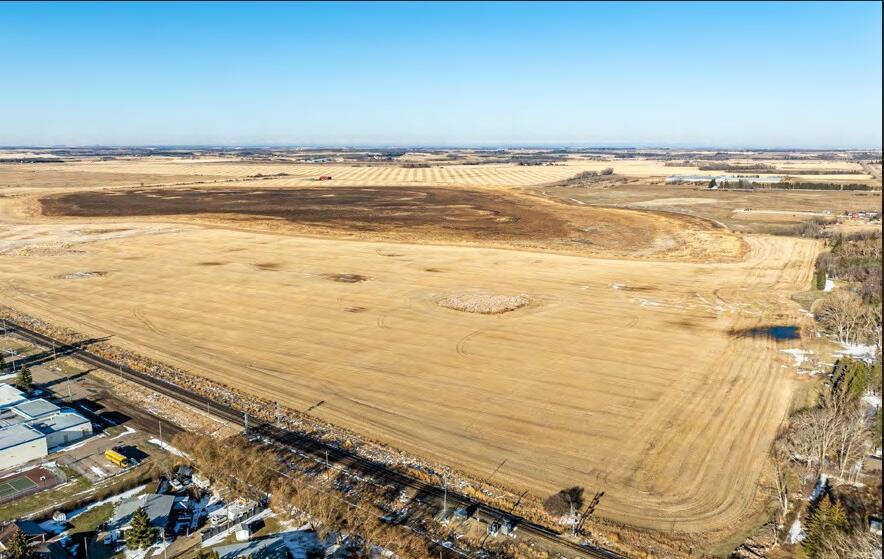 36 NW Rural, Penhold, Alberta, T4G 0G5 (111450746)
