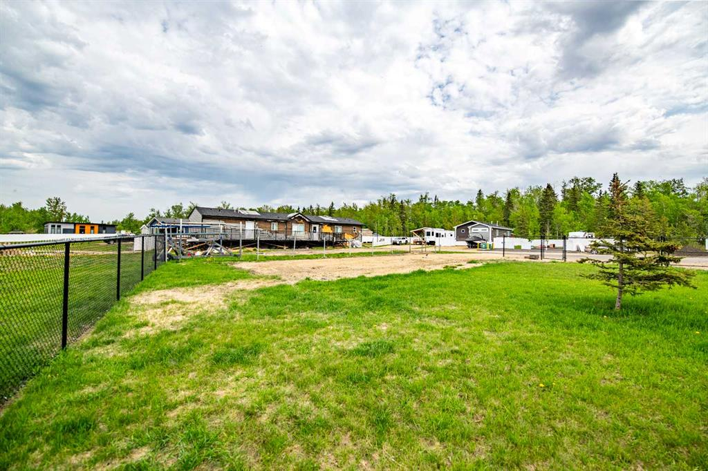 141-41310 Range Road 282, Rural Lacombe County, Alberta, T4L 2N3 (111464465)