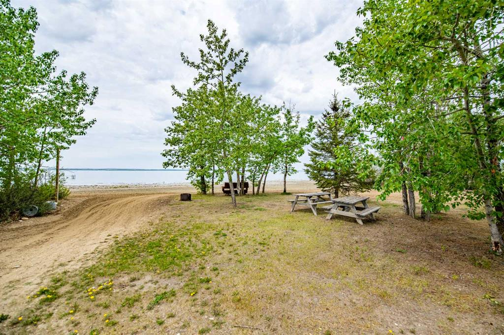 141-41310 Range Road 282, Rural Lacombe County, Alberta, T4L 2N3 (111464465)