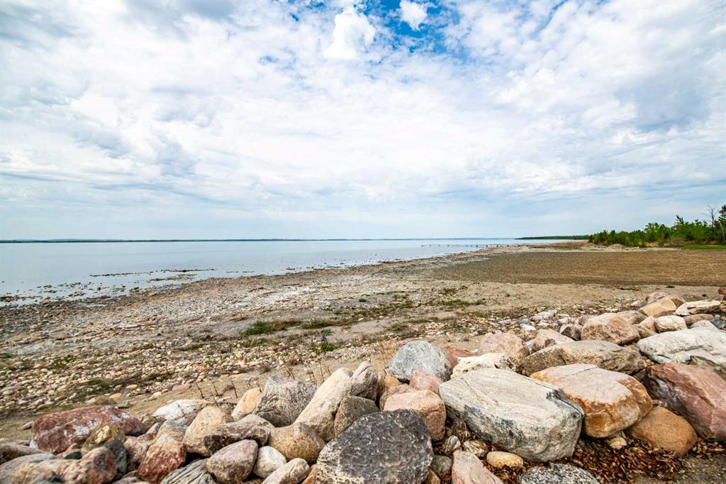 141-41310 Range Road 282, Rural Lacombe County, Alberta, T4L 2N3 (111464465)