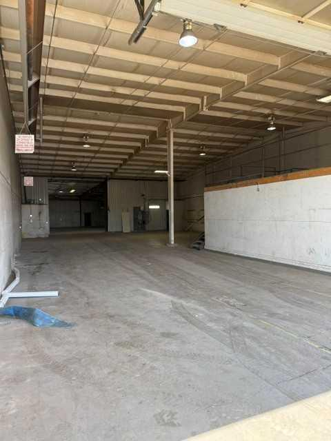 110 & 140-8319 Chiles Industrial Avenue, Red Deer, Alberta, T4P 2V5 (111497968)