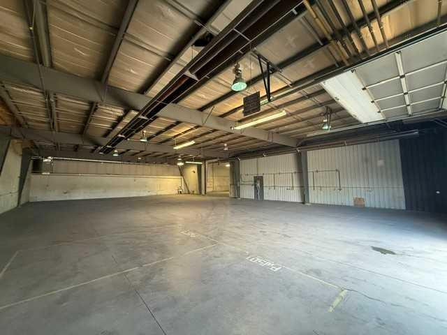 110 & 140-8319 Chiles Industrial Avenue, Red Deer, Alberta, T4P 2V5 (111497968)