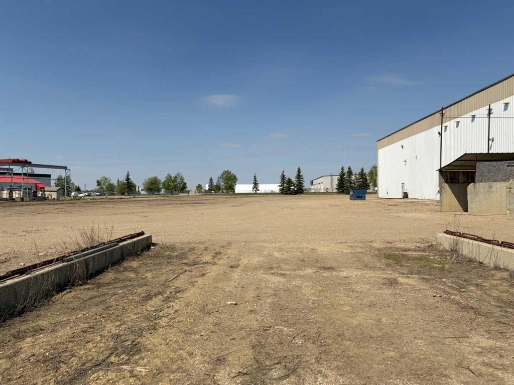 11 & 13-27123 Highway 597, Rural Lacombe County, Alberta, T0M 0J0 (111546126)