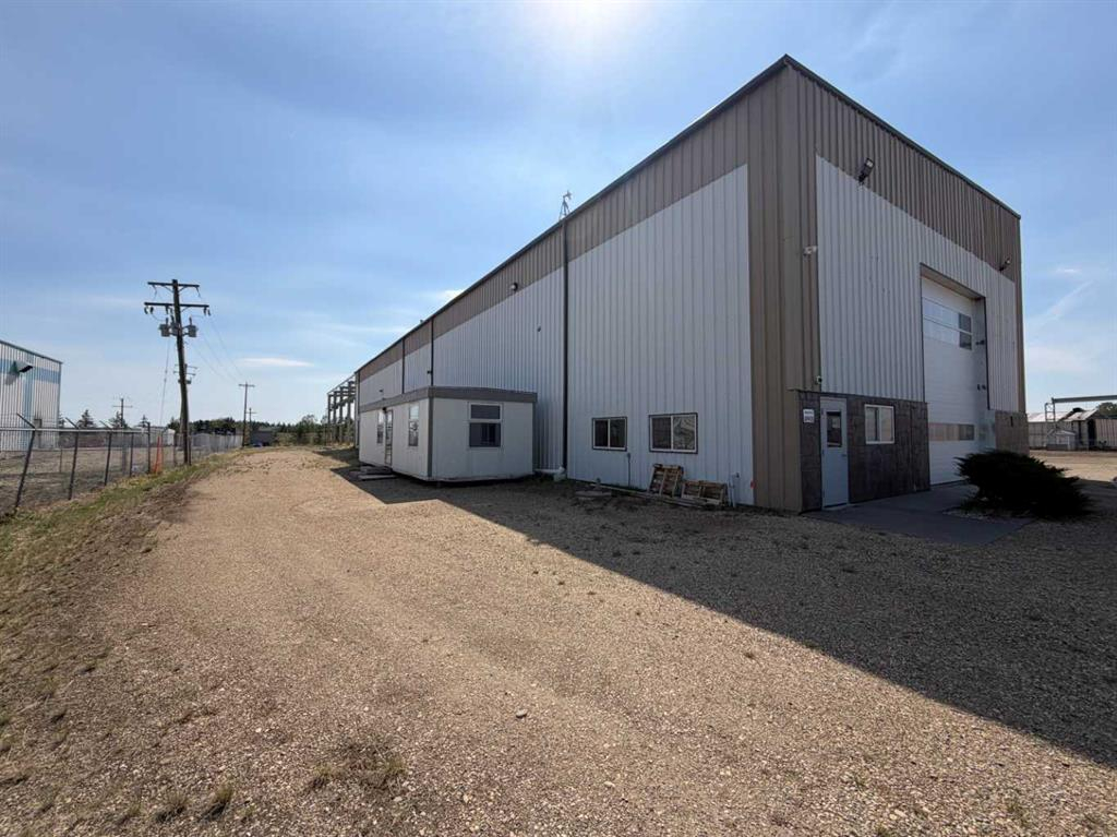 11 & 13-27123 Highway 597, Rural Lacombe County, Alberta, T0M 0J0 (111546126)