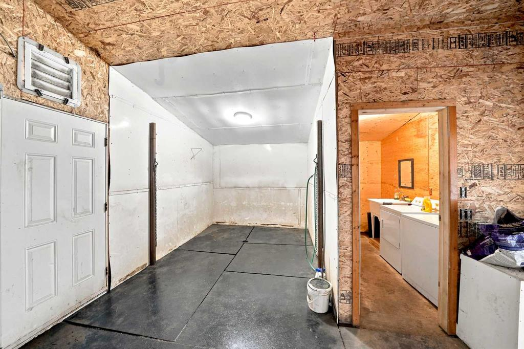 36142A Highway 2 Service Road S, Rural Red Deer County, Alberta, T4G 1T8 (111643591)
