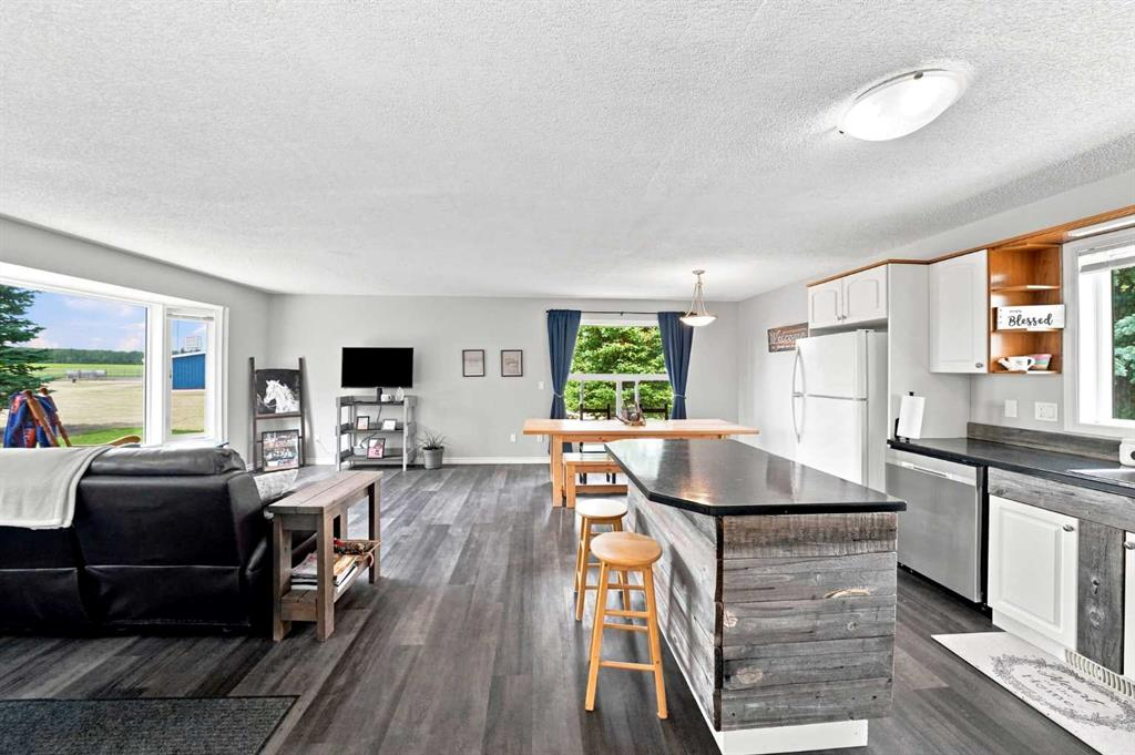 36142A Highway 2 Service Road S, Rural Red Deer County, Alberta, T4G 1T8 (111643591)