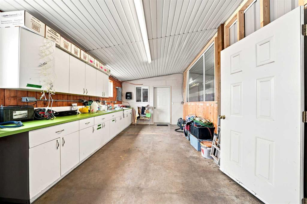 36142A Highway 2 Service Road S, Rural Red Deer County, Alberta, T4G 1T8 (111643591)