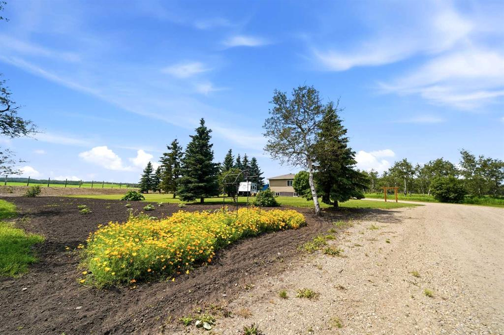36142A Highway 2 Service Road S, Rural Red Deer County, Alberta, T4G 1T8 (111643591)