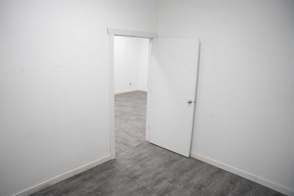 4801 51 Avenue, Red Deer, Alberta, T4N 4H2 (111665069)