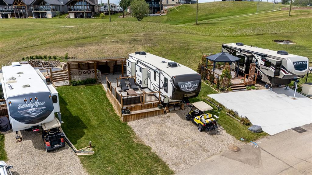 6097-25054 South Pine Lake Road, Rural Red Deer County, Alberta, T0M 1R0 (111904127)