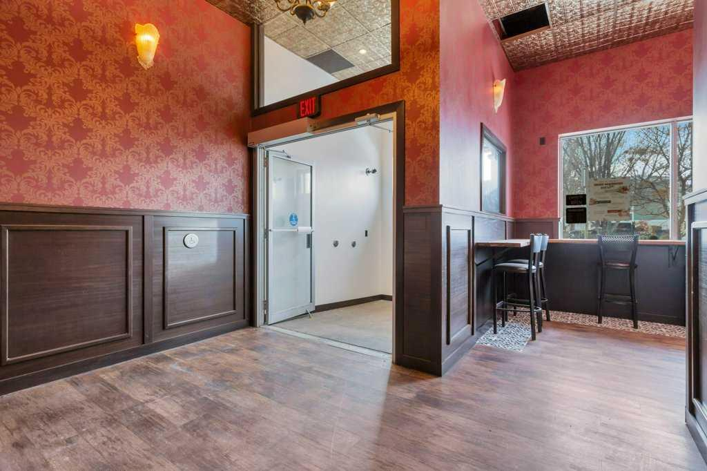 5114 48 Street, Red Deer, Alberta, T4N 1T2 (112870611)