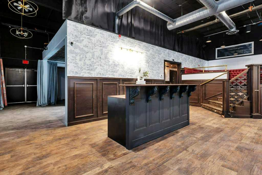 5114 48 Street, Red Deer, Alberta, T4N 1T2 (112871031)