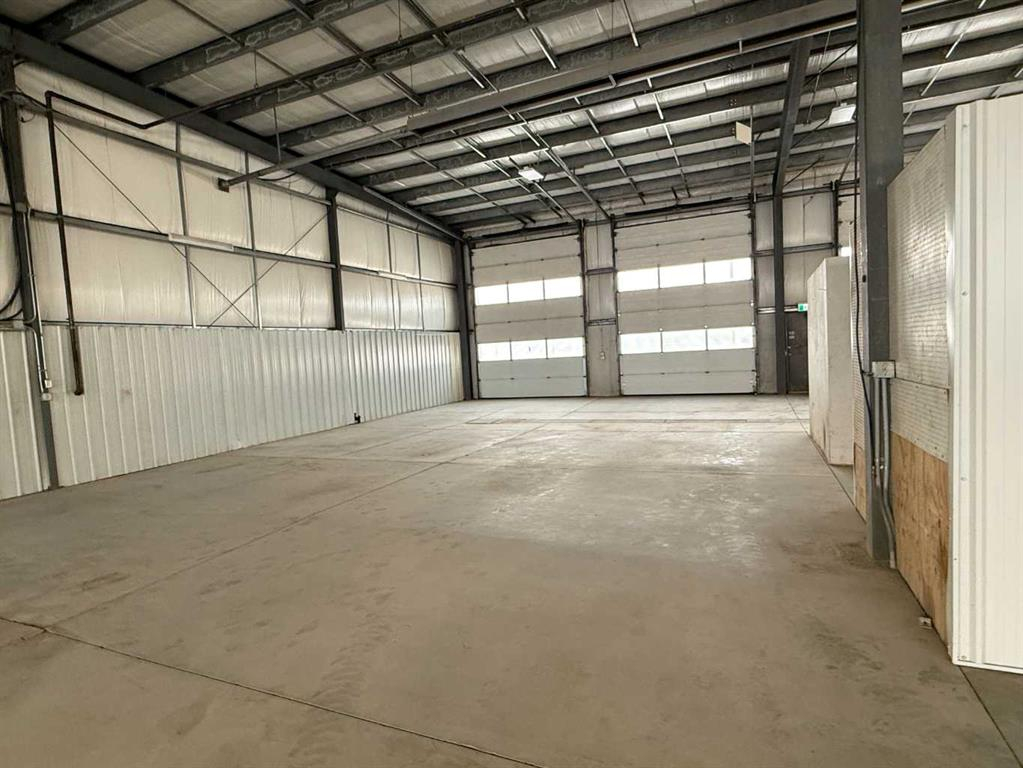 2 Van Der Horn Way, Rural Red Deer County, Alberta, T4S 2M4 (112937898)