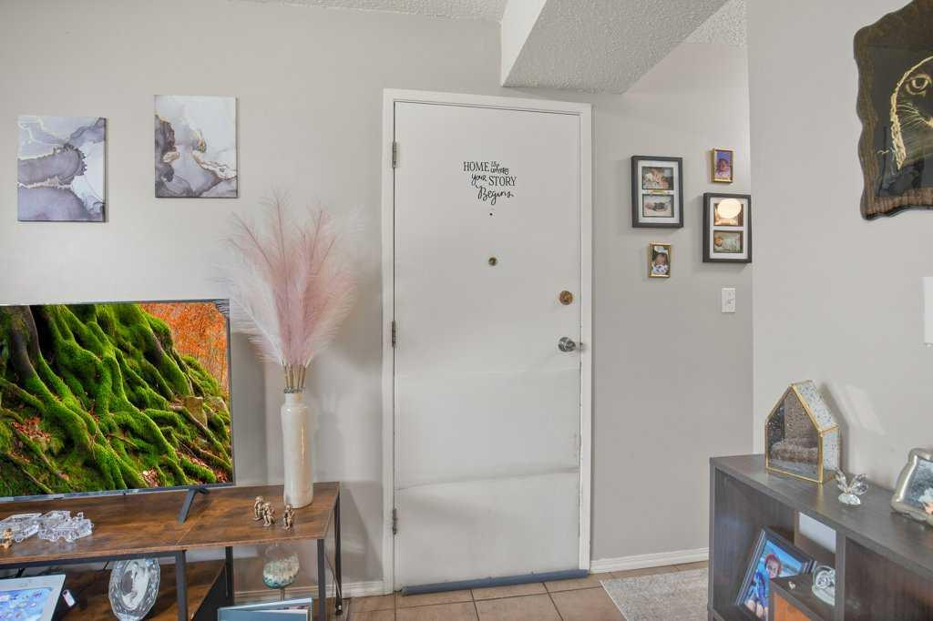 4639 48 Street, Sylvan Lake, Alberta, T4S 1L4 (112993785)