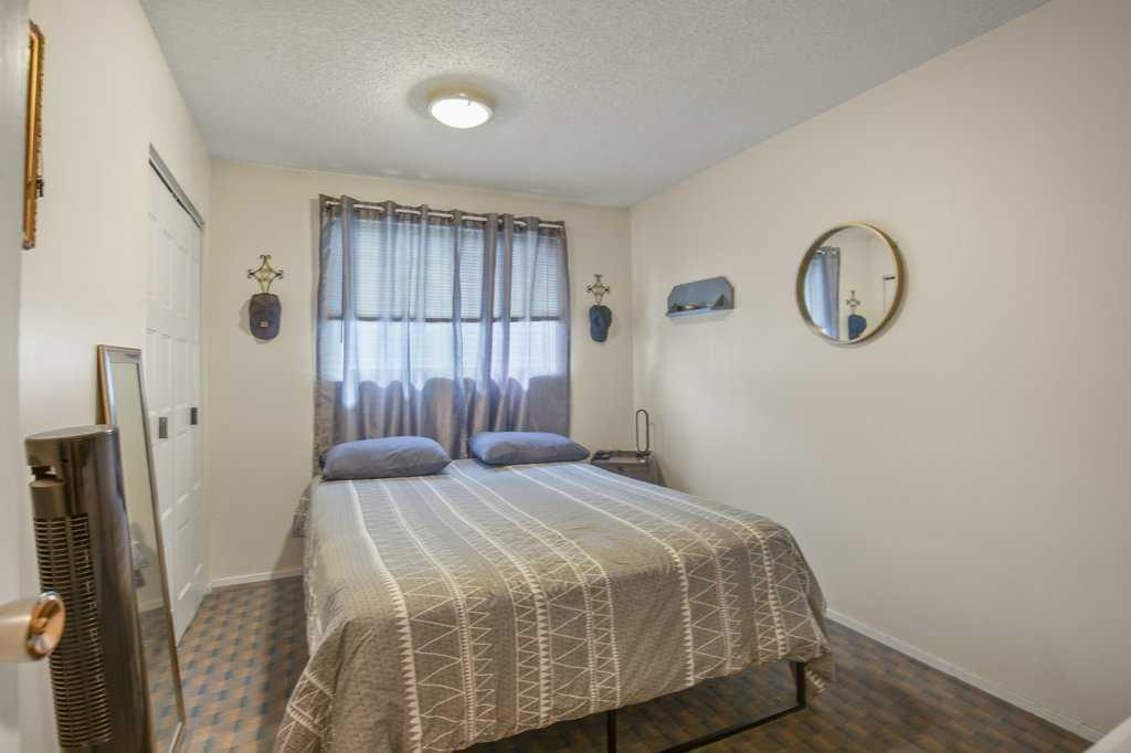 4639 48 Street, Sylvan Lake, Alberta, T4S 1L4 (112993785)