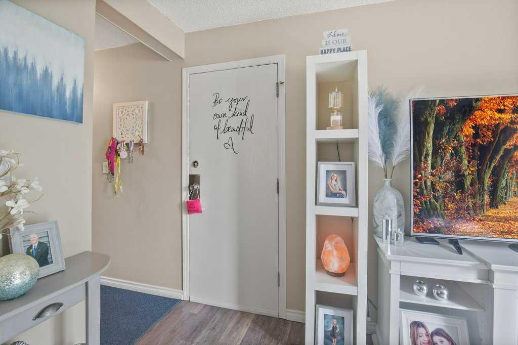 4639 48 Street, Sylvan Lake, Alberta, T4S 1L4 (112993785)