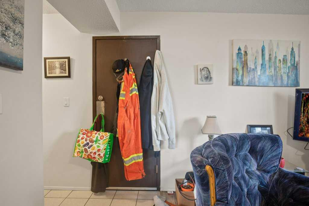 4639 48 Street, Sylvan Lake, Alberta, T4S 1L4 (112993785)
