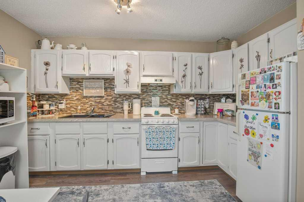 4639 48 Street, Sylvan Lake, Alberta, T4S 1L4 (112993785)