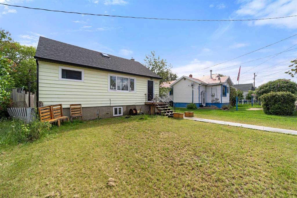 5219 50 Avenue, Camrose, Alberta, T4V 0T1 (113036764)