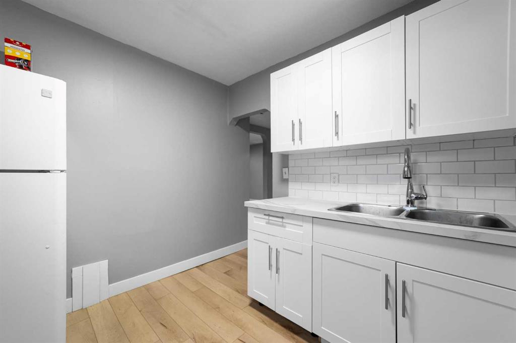 5219 50 Avenue, Camrose, Alberta, T4V 0T1 (113036764)