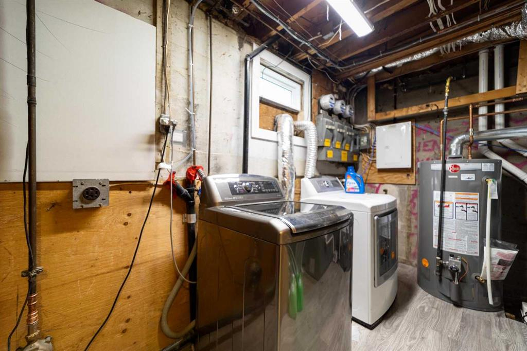 5219 50 Avenue, Camrose, Alberta, T4V 0T1 (113036764)