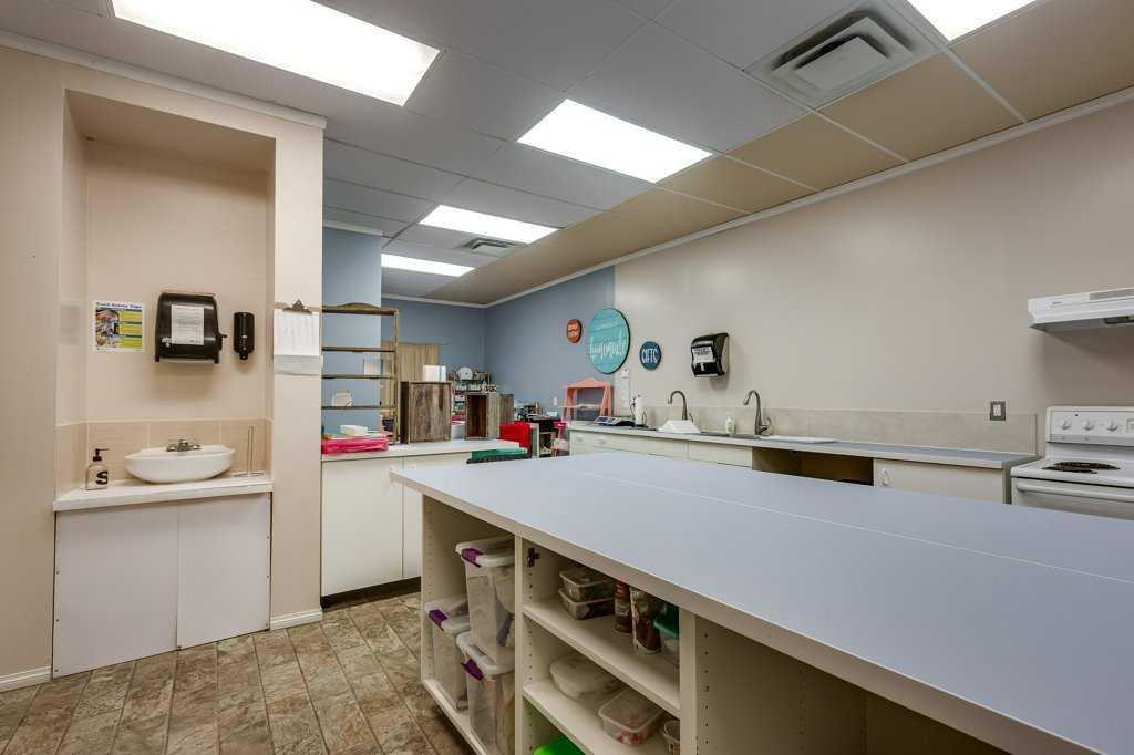 5036 50 Street, Innisfail, Alberta, T4G 1S7 (113270946)