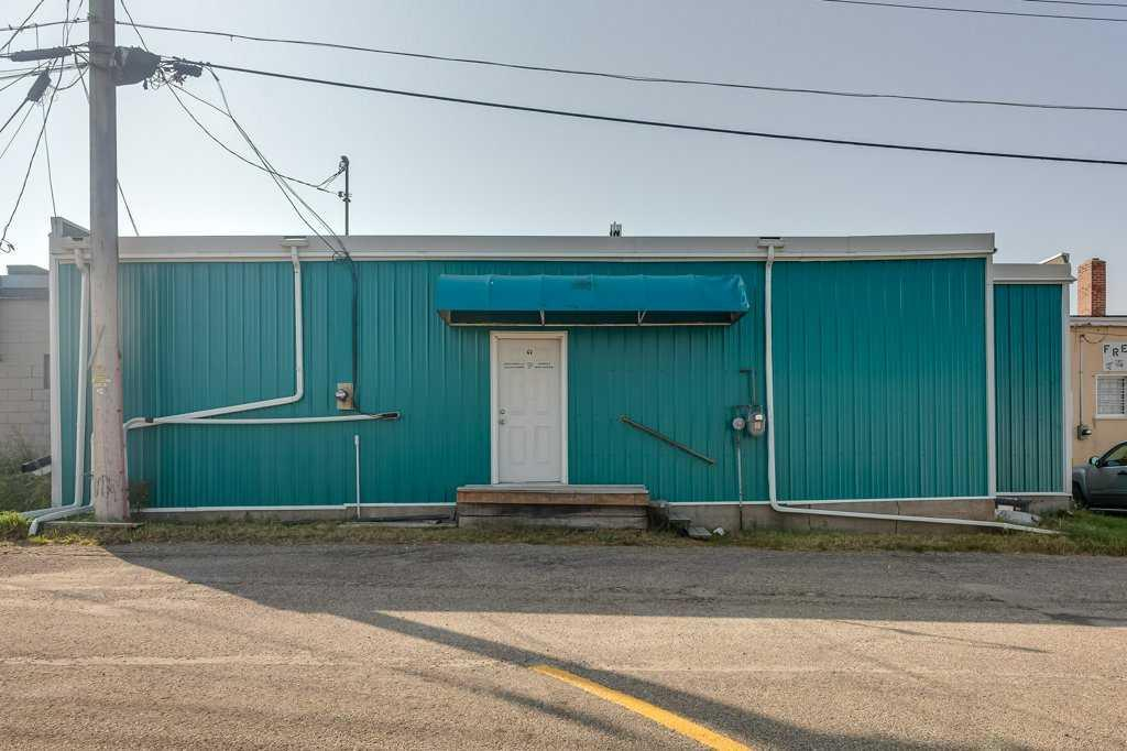 5036 50 Street, Innisfail, Alberta, T4G 1S7 (113270946)
