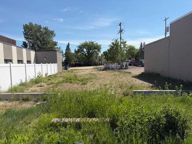 5039 50 Street, Sylvan Lake, Alberta, T4S 1P9 (113346641)