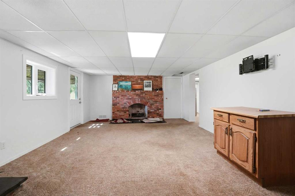 23221 Township Road 394, Rural Lacombe County, Alberta, T0C 0B0 (113347716)