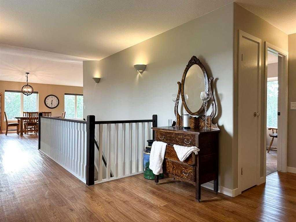 38221 Range Road 242, Rural Lacombe County, Alberta, T0C 0Y0 (113440033)
