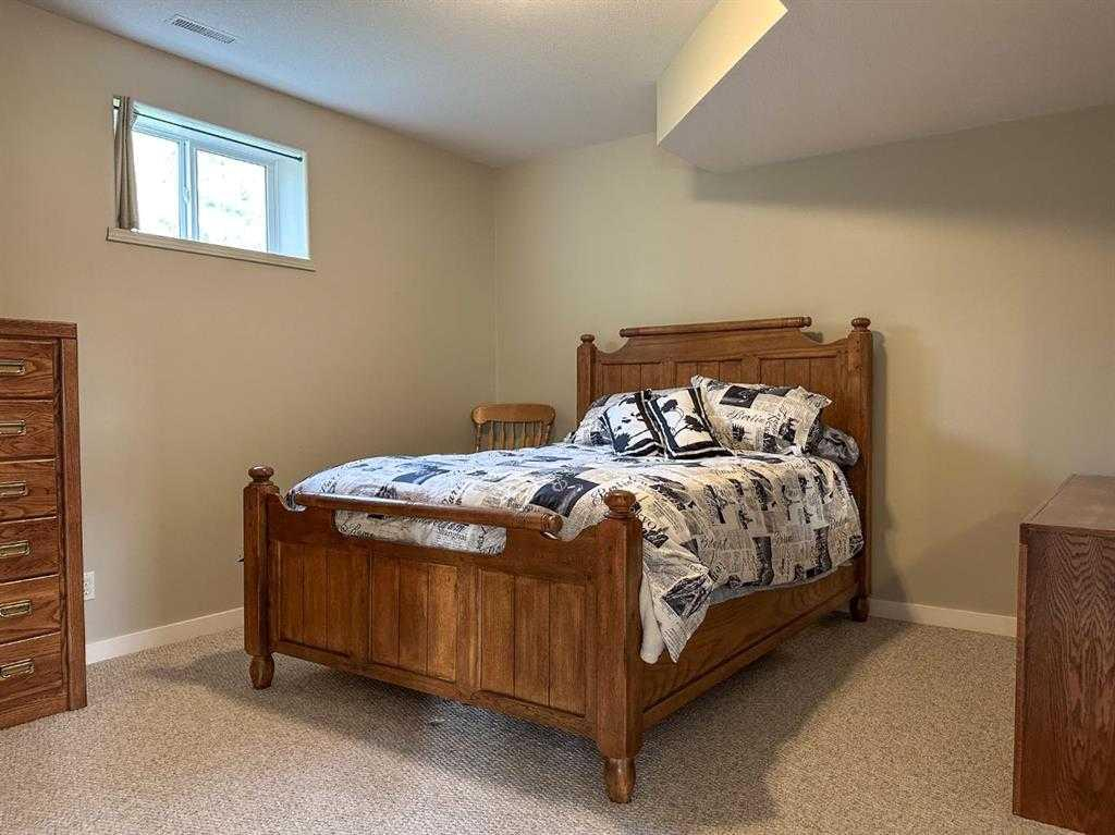 38221 Range Road 242, Rural Lacombe County, Alberta, T0C 0Y0 (113440033)