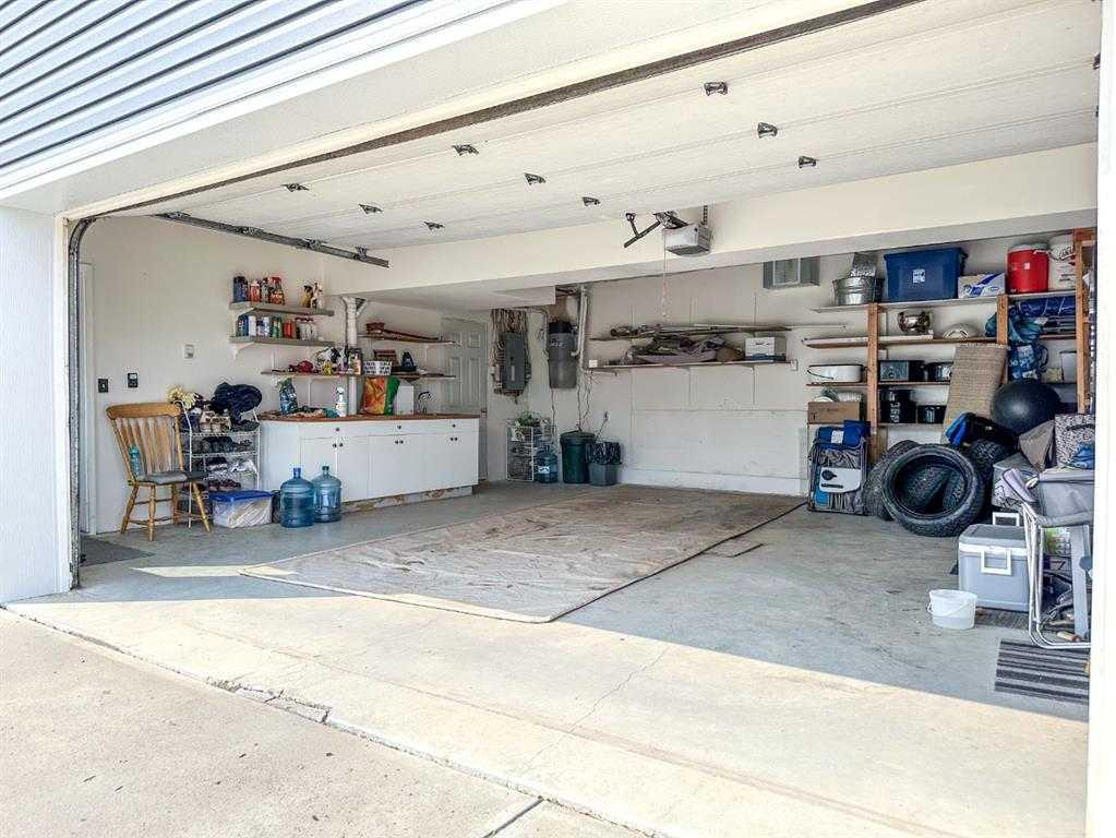 38221 Range Road 242, Rural Lacombe County, Alberta, T0C 0Y0 (113440033)